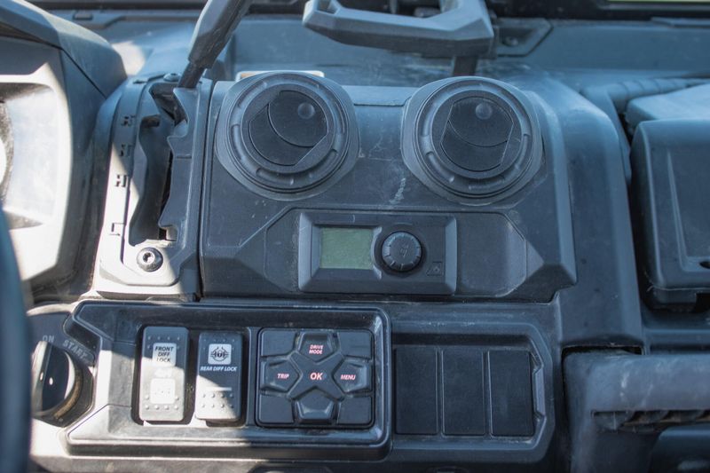 USED 2024 CAN-AM DEFENDER MAX LIMITED HD10 Image 20