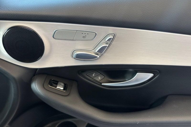 Used 2022 Mercedes-Benz GLC 300Image 20