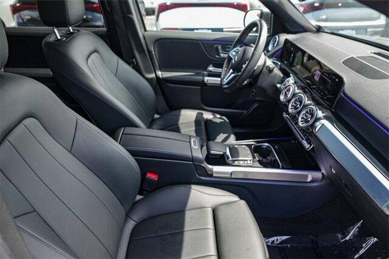 2023 Mercedes-Benz GLB 250Image 17