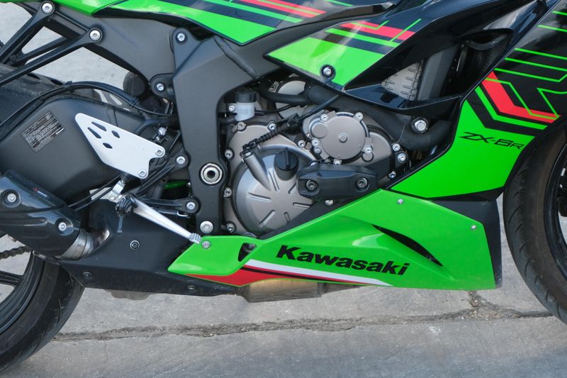 2023 Kawasaki NINJA ZX6R GREEN Image 10