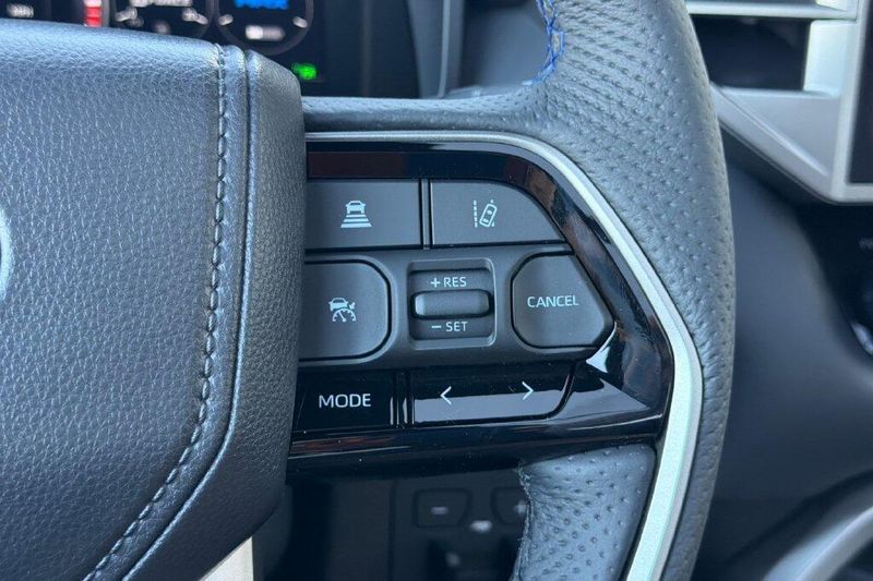 New 2026 Toyota Tundra Hybrid PlatinumImage 25
