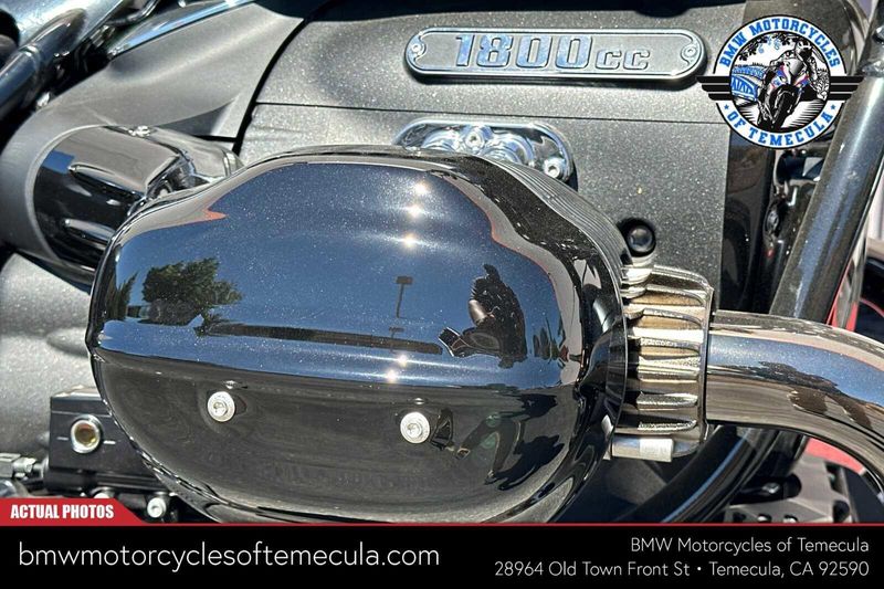 2024 BMW R 18 ROCTANE   in a MINERAL GREY MET MATTE exterior color. BMW Motorcycles of Temecula – Southern California (951) 506-6903 bmwmotorcyclesoftemecula.com 