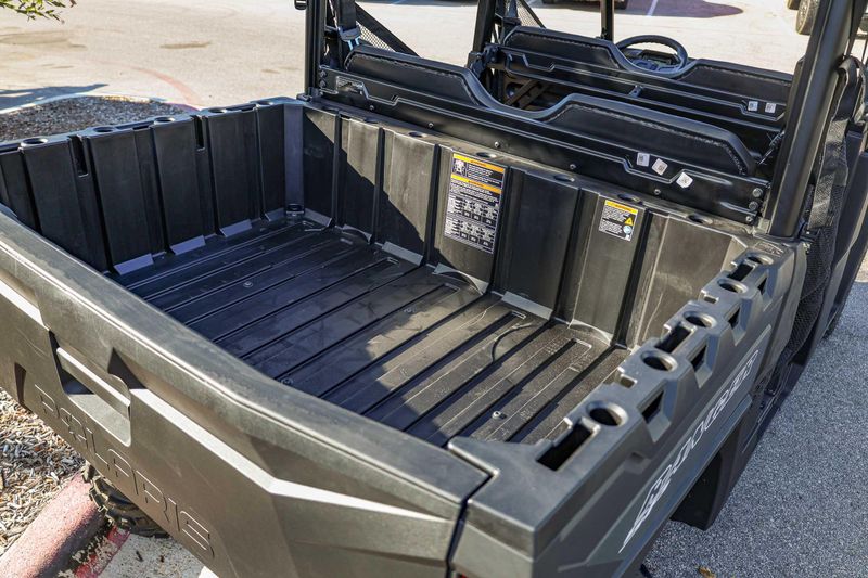 NEW 2026 POLARIS RANGER CREW SP 570 Image 4
