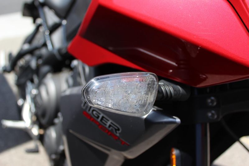 2022 Triumph Tiger Sport 660 (Euro 5a) Image 8