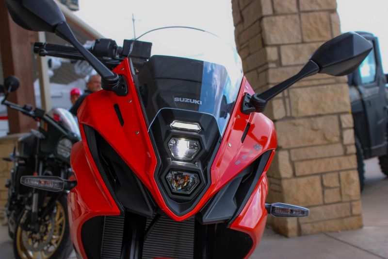 NEW 2026 SUZUKI GSX-8R Image 9