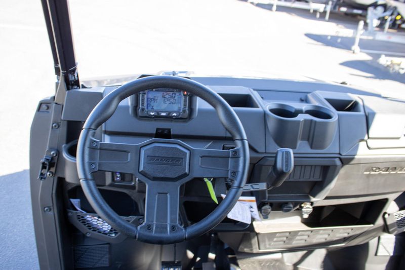 NEW 2026 POLARIS RANGER CREW 1000 PREMIUM Image 14