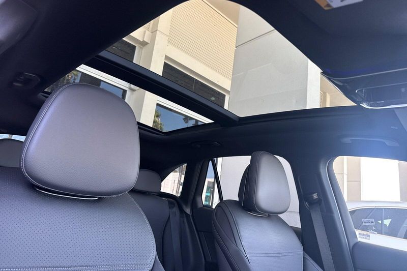 New 2026 Mercedes-Benz GLC-Class GLCGLC 300Image 14