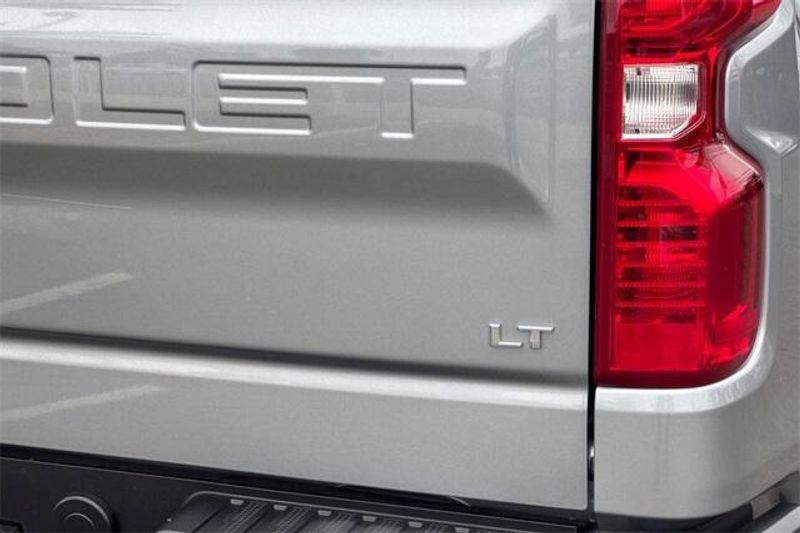 Used 2024 Chevrolet Silverado 1500 LTImage 23