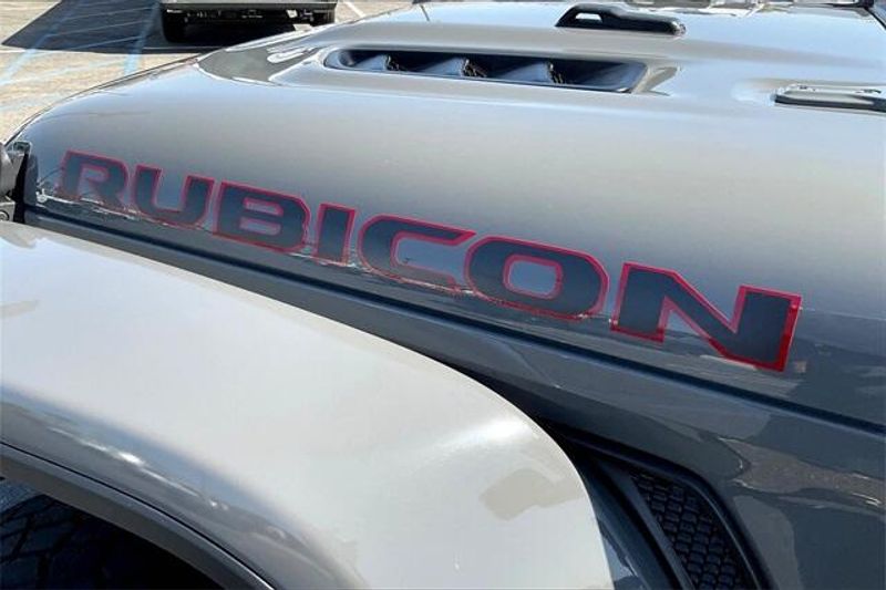 Used 2023 Jeep Gladiator RubiconImage 31