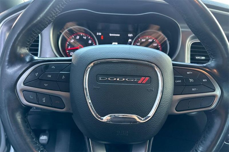 2021 Dodge Charger SXT photo 22