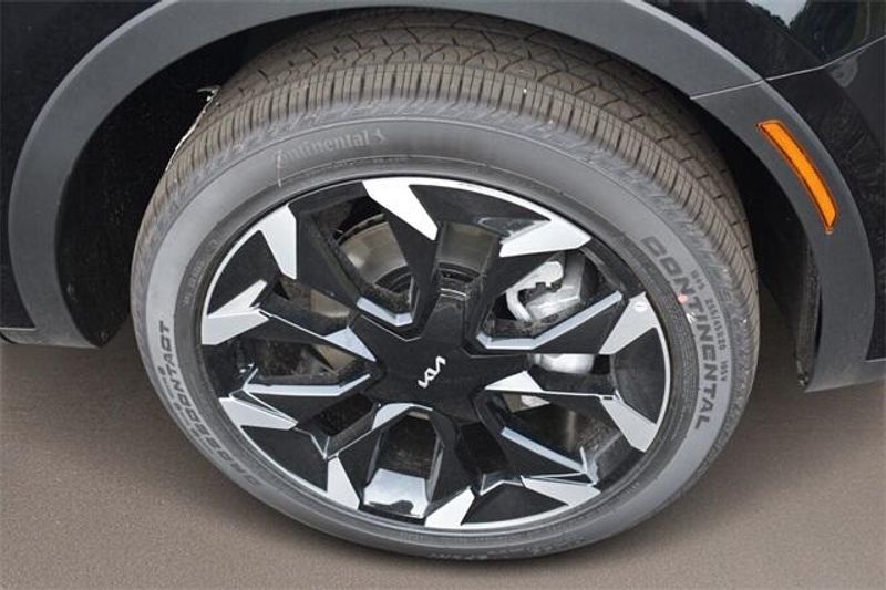 New 2025 Kia Sorento EXImage 11