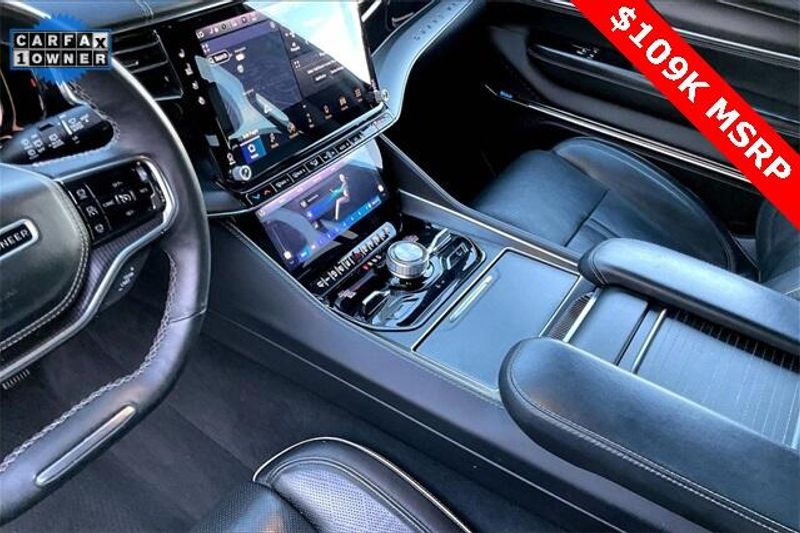 2024 Jeep Grand Wagoneer L Series IIImage 17