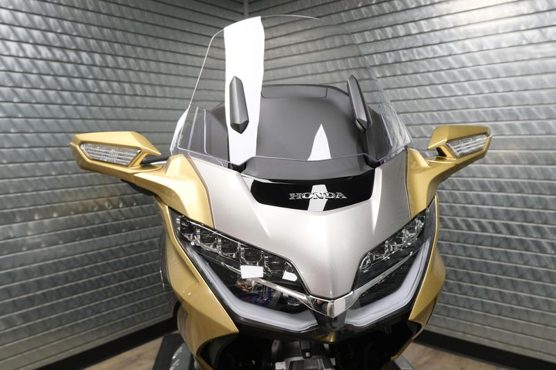 NEW 2025 HONDA GOLD WING TOUR DCT 50TH ANNIVERSARY Image 9
