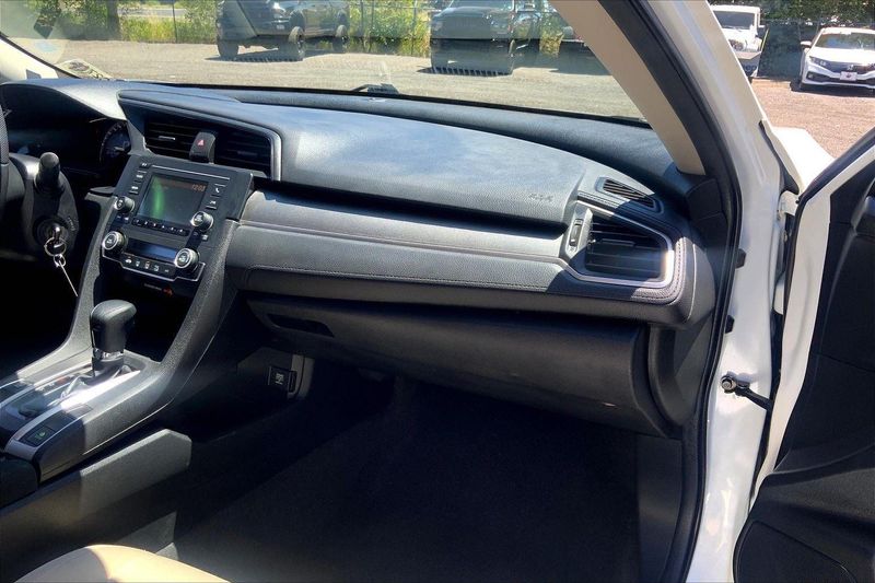 2018 Honda Civic LX photo 15
