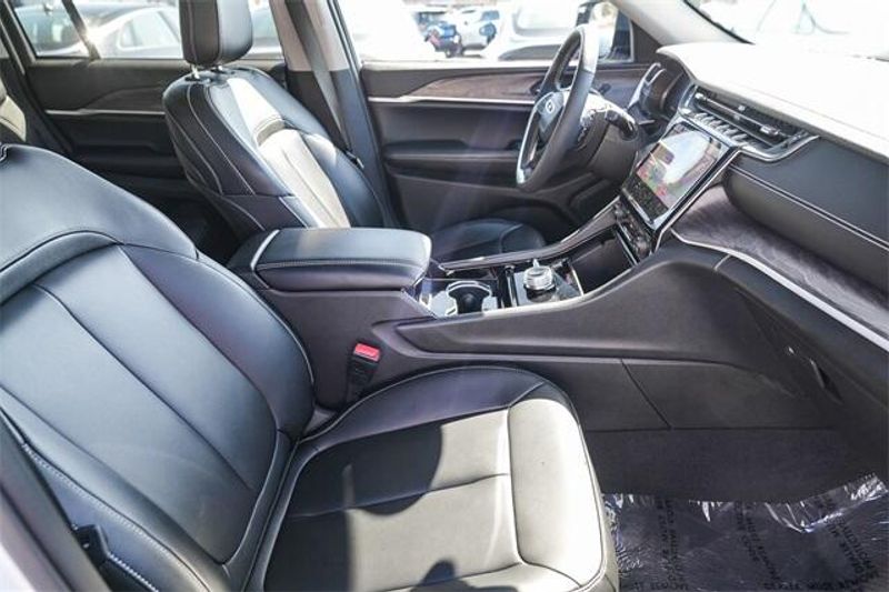 2023 Jeep Grand Cherokee LimitedImage 17