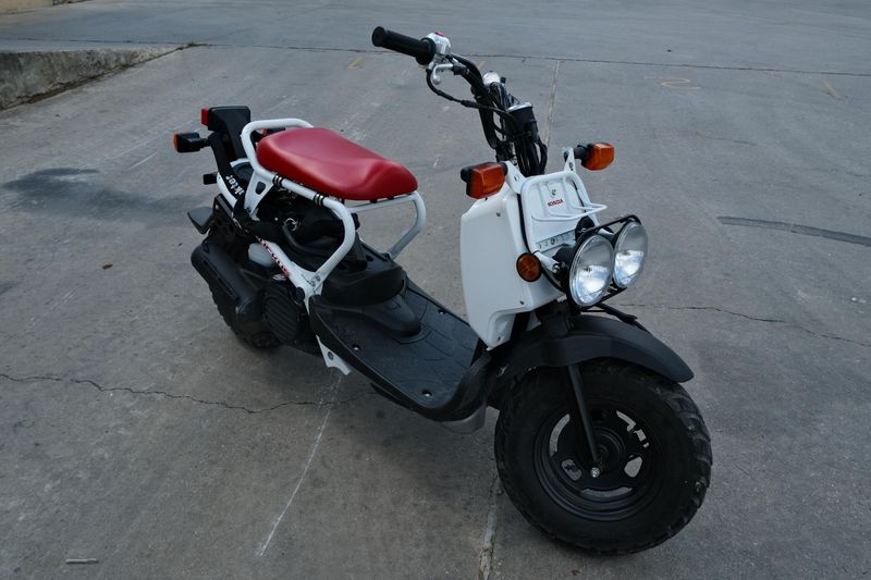 USED 2019 HONDA RUCKUS Image 1