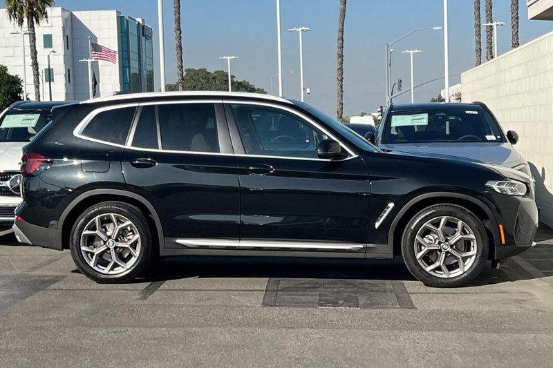 2022 BMW X3 sDrive30iImage 3