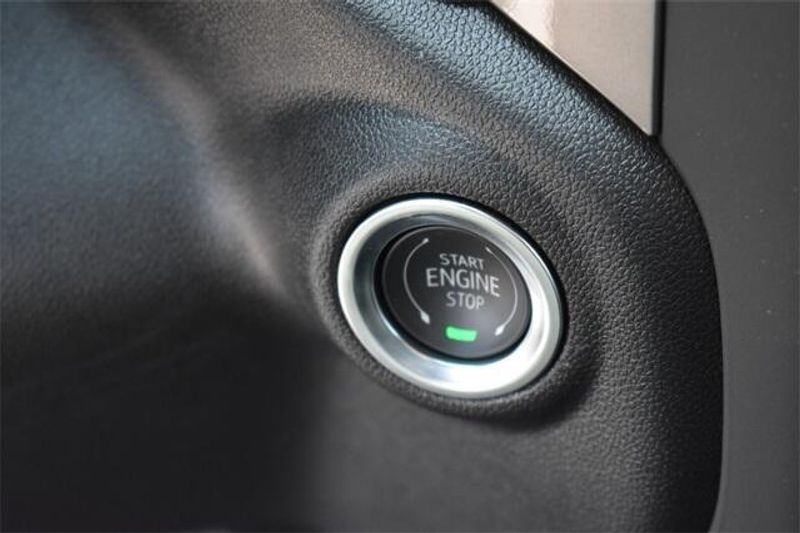 2025 Chevrolet Silverado 2500HD CustomImage 30