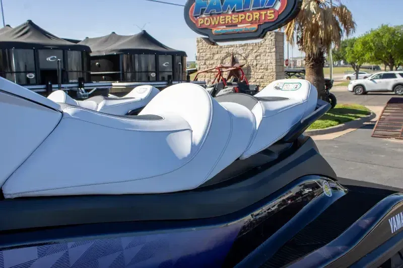 NEW 2026 YAMAHA VX CRUISER HO WITH AUDIO Image 7