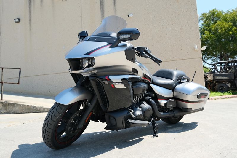 USED 2018 YAMAHA STAR ELUDER Image 3