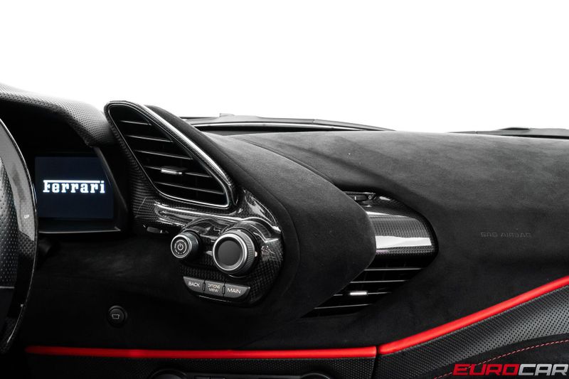 2020 Ferrari 488 Pista *HUGE CARBON INTERIOR OPTIONS * SUSPENSION LIFTER*Image 32