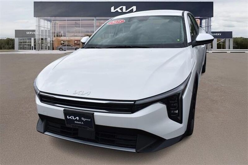 2025 Kia K4 EXImage 7