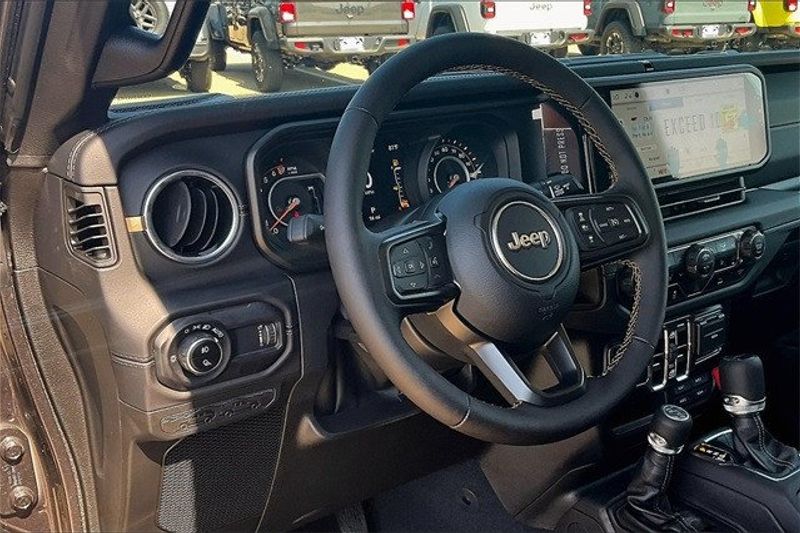 2024 Jeep Gladiator Sport S 4x4Image 10