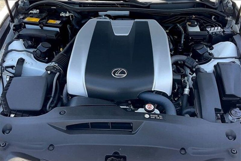 2021 Lexus IS 350 F SPORTImage 9