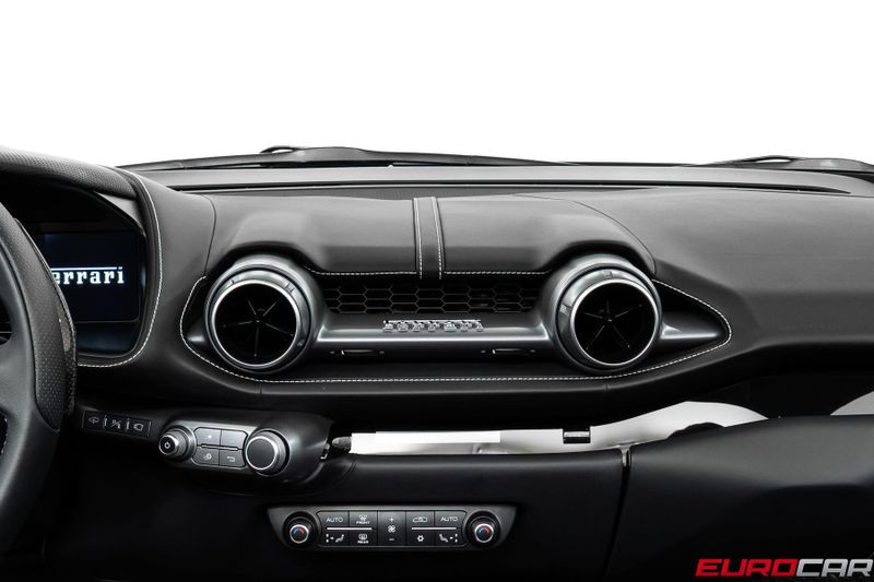 2022 Ferrari 812 GTS *CARBON STEERING WHEEL * FRONT LIFT*Image 33