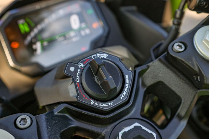 NEW 2026 KAWASAKI NINJA 500 SE ABS Image 7