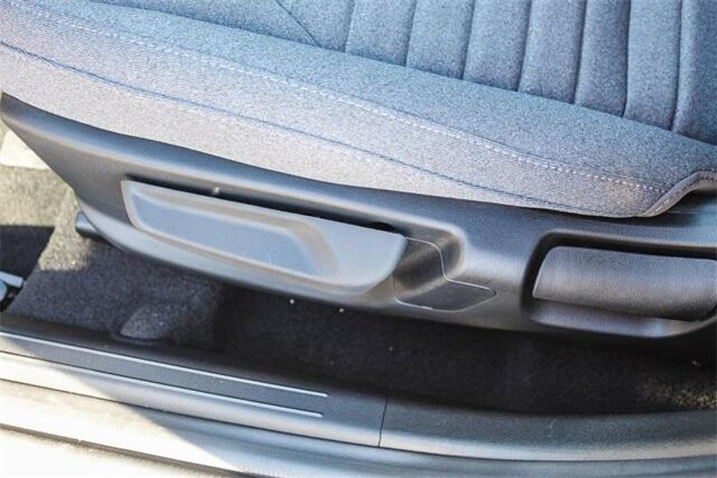 New 2025 Kia K4 EXImage 22