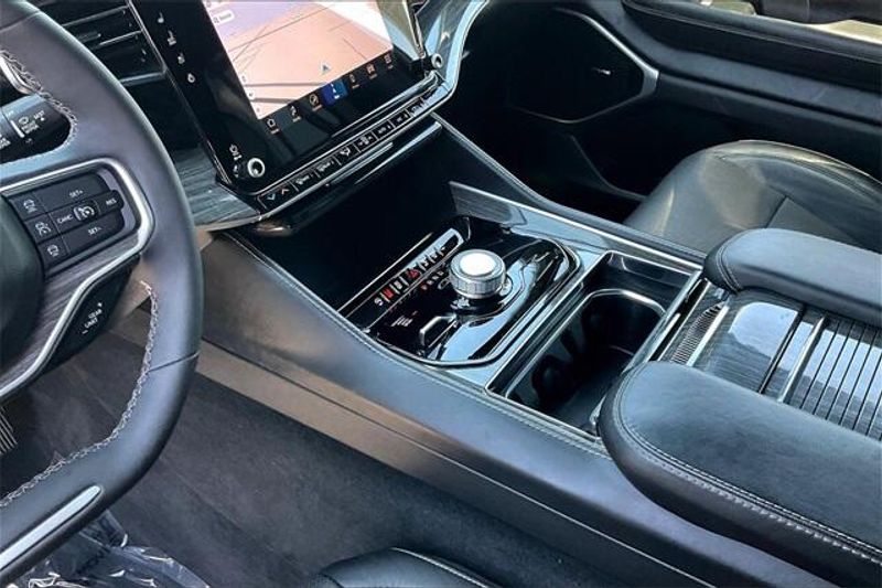 2022 Jeep Wagoneer Series IIImage 17