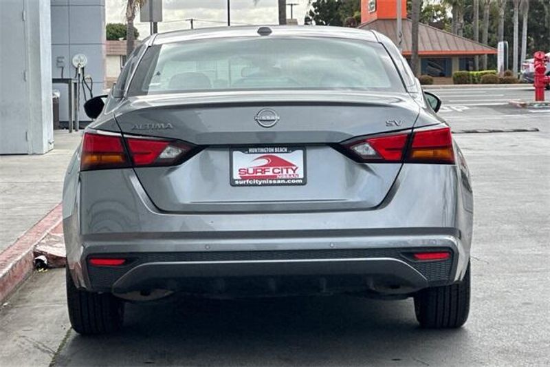 2023 Nissan Altima 2.5 SVImage 5