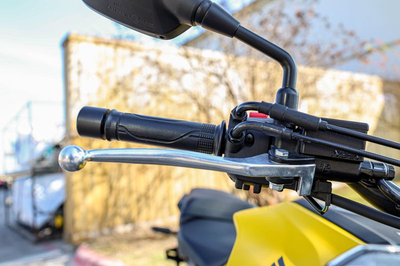 USED 2024 HONDA CB300R ABS Image 9