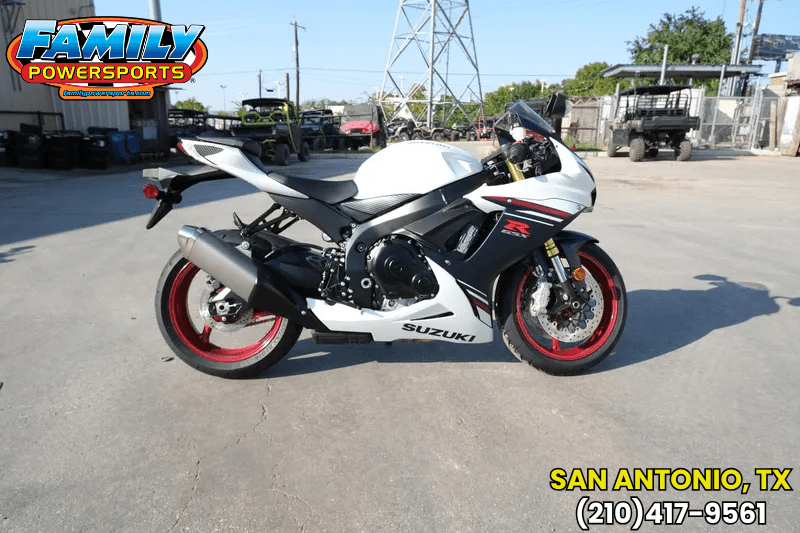 2025 Suzuki GSXR750 WHITEImage 1