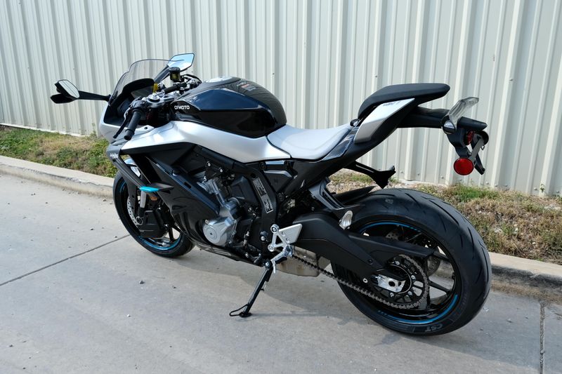 NEW 2026 CFMOTO 675SS Image 4