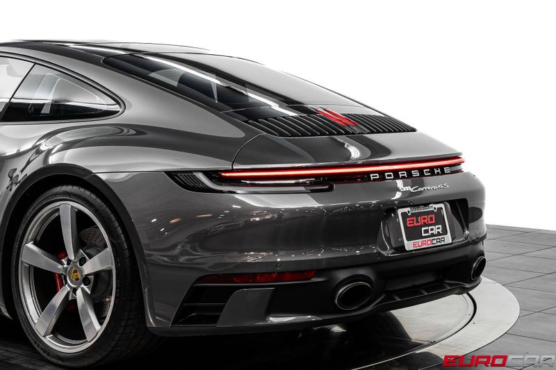 2024 Porsche 911 Carrera 4S *SPORTDESIGN PACK * SUNROOF*Image 16