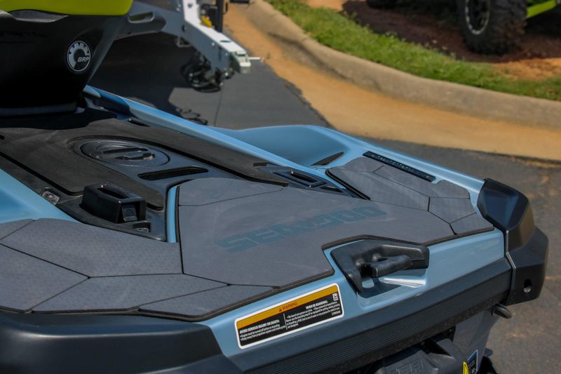 2025 SEADOO RXPX 325 WITH SOUND SYSTEM ICE METAL AND MANTA GREEN Image 12