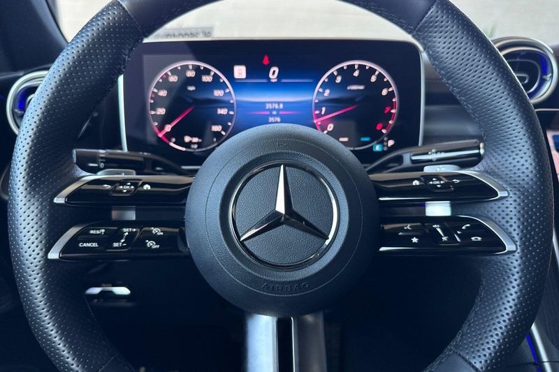 Used 2026 Mercedes-Benz CLE 300Image 27