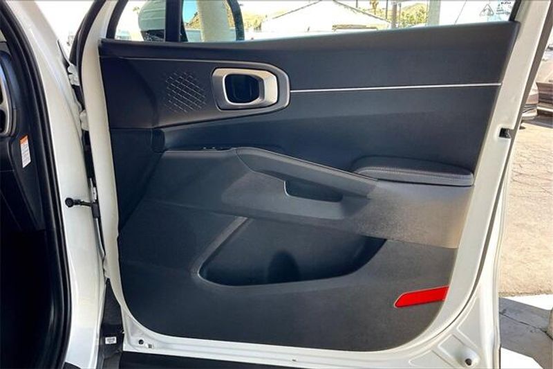 2024 Kia Sorento Hybrid EXImage 23