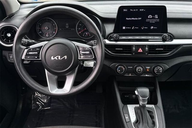 Used 2023 Kia Forte LXSImage 12
