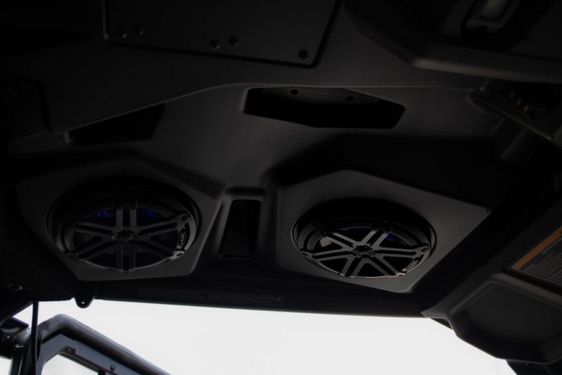 NEW 2026 CAN-AM DEFENDER MAX LONE STAR CAB HD11 Image 46