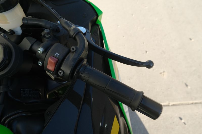 NEW 2025 KAWASAKI NINJA ZX6R KRT EDITION ABS Image 9