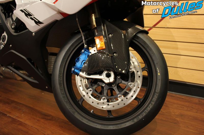 2025 BMW S 1000 RR Image 13