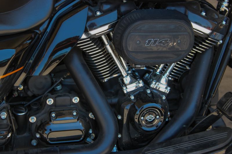 Used 2022 HARLEY ROAD GLIDE SPECIAL Image 11
