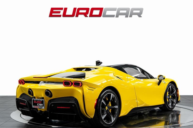 2022 Ferrari SF90 Stradale *CARBON FIBER INTERIOR * FRONT PPF*Image 5