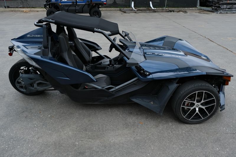 USED 2019 POLARIS SLINGSHOT SL Image 2