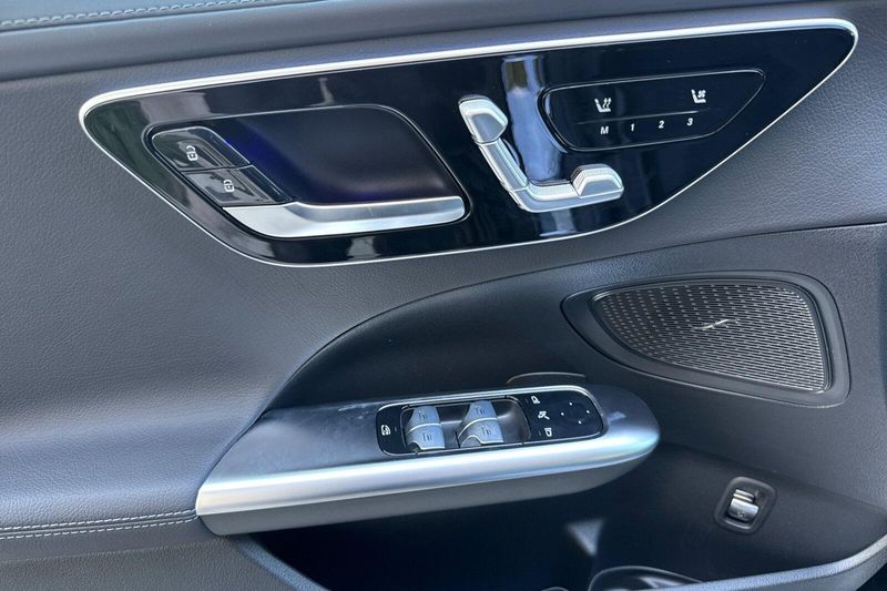 New 2026 Mercedes-Benz C-Class C 300Image 8