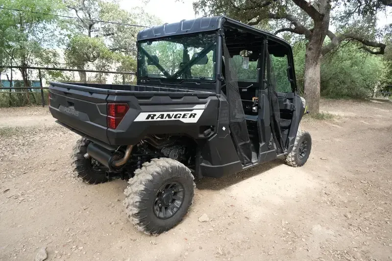 2025 Polaris RANGER CREW 1000 PREMIUM MIRAGE BEIGEImage 6