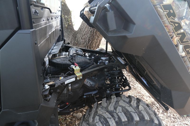 2025 Polaris RANGER CREW XP 1000 PREMIUM PURSUIT CAMOImage 8